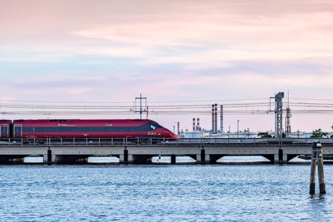 High-speed train operated by the private Italian railway company Italo. Ponte della Libertà, the