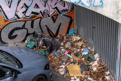 Littered corner at the pedestrian tunnel, Messedamm at the ICC, Berlin, Germany