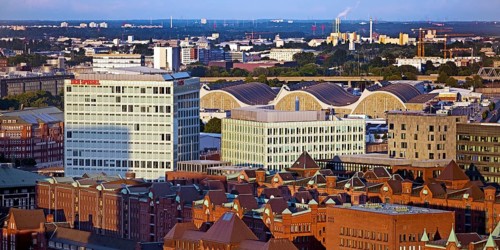 Stadtansicht von oben mit der Speicherstadt und dem Spiegel-Gebäude, Hamburg, Deutschland