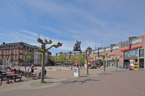 Street pub at Stummplatz and Altes HüttenAreal, former ironworks, ironworks, blast furnace,