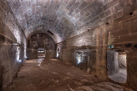 Historic rock cellar, laid out in the 17th century, market square, Lauf an der Pegnitz, Middle