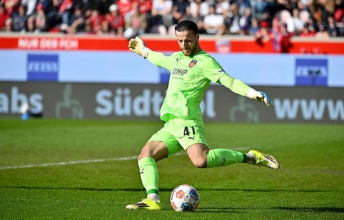 Goalkeeper Diant Ramaj 1. FC Heidenheim 1846 FCH (41) Action on the ball Soccer Bundesliga,