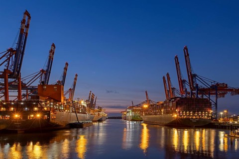 Blue Hour, container port, Eurogate and Burchardkai container terminals, container ships,