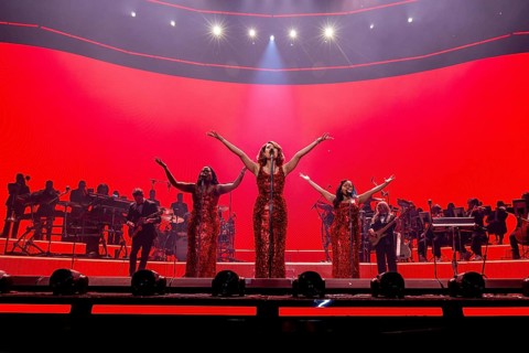 RAYE live on This Tour May Contain New Music at Berlin's Uber Arena on 24.01.2026