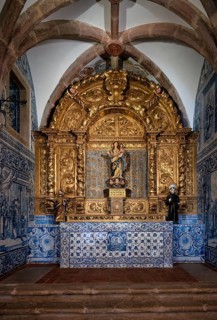 Interior view of the church Igreja Matriz de São Clemente, side altar, azulejos, tiles, tile