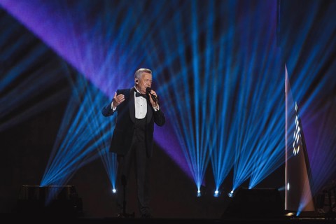 Roland Kaiser live on The Arena Tour 2025 in the Berlin Uber Arena on 14 May 2025