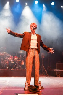 Iggi Kelly, son of Patricia Kelly, live at the Tempodrom in Berlin on 02/09/2024