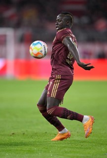 Sadio Mané FC Bayern Munich FCB, on the ball, action, cut-out, Allianz Arena, Munich, Bayern,