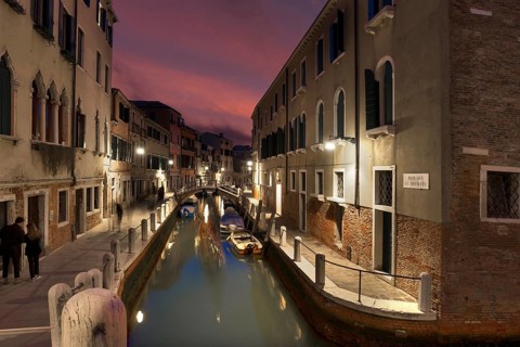 Quiet evening mood on a side canal in the Dorsodoro district, Venice, Veneto, Italy