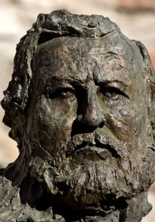 Portrait head Carl Vogt by Thomas Duttenhoefer, bronze, green patina, Giessener Köpfe, Altes