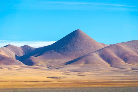 A tranquil landscape showcasing the serene beauty of La Puna in the Argentinian highlands,