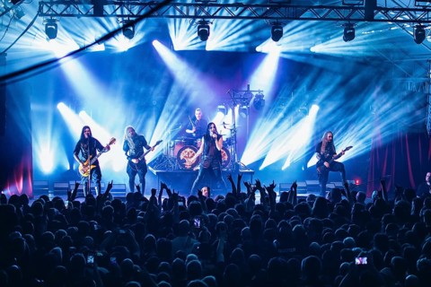 Henrik Sandelin (bassist), Jonas Kungen Jarlsby (guitarist), John Alfredsson (drummer), Johannes