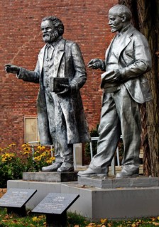 Statues of Karl Marx and Vladimir Ilyich Lenin in front of the Central Committee of the MLPD,