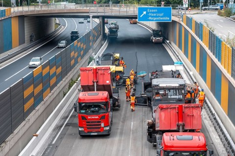 Rehabilitation of the A52 motorway near Essen, an 8 km long section between the Essen-Kettwig