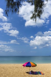 Empty beach with parasol and mooring near Ko Lanta, beach, beach holiday, sea, ocean, nature,