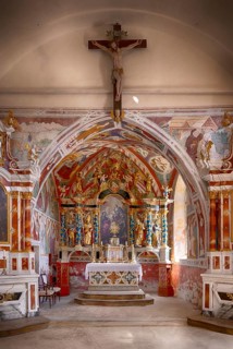 Interior view of altar, St. Jakob's Church, Ortisei, Val Gardena, South Tyrol, Italy