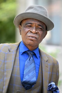 Sapeur, member of the Société des Ambianceurs et des Personnes élégantes (SAPE), society of