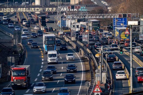 Traffic jam on the A43 motorway near Herne, heading north, in front of the barrier system, the