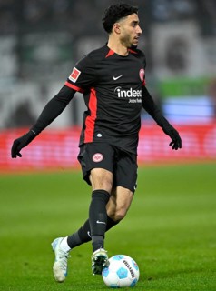 Omar Marmoush Eintracht Frankfurt SGE (07) Action on the ball Voith-Arena, Heidenheim,