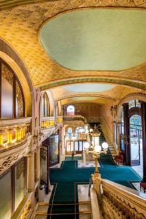 Entrance hall of the Palau de la Música Catalana (Palace of Catalan Music) concert hall, old city,