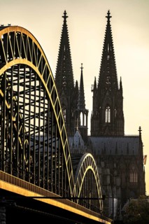 Silhouettes of the cathedral in late sunlight, view of Cologne Cathedral and the Hohenzollern
