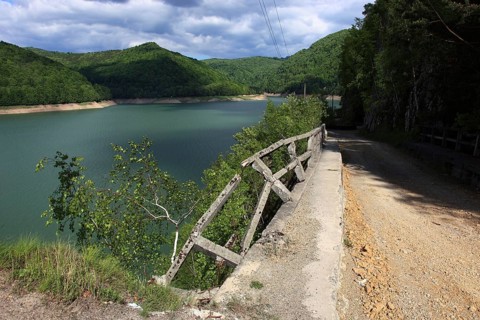 Lake Vidraru, Lacul Vidraru, an artificial reservoir in the Arges Valley in the Fagaras Mountains,