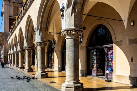 Arcades and Mascaron Heads, Rynek with Cloth Hall, from 13th century, Main Market Square, landmark
