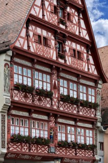 German House, current façade late Renaissance built in 1593/94, originally built in 1440 as