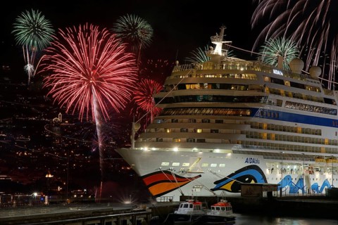 Fireworks on Madeira, New Year's Eve, Funchal, cruise ship Aida Blu, Funchal, Madeira, Portugal