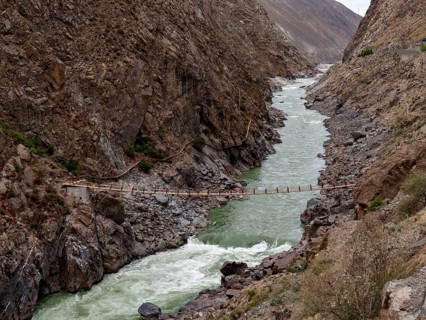 Yarlung Tsangpo River in mountain gorge, Brahmaputra, highlands of Tibet, China