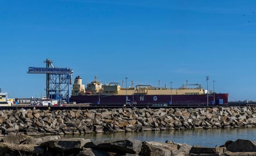 LNG terminal in the industrial harbour of Sassnitz, Rügen, Mecklenburg-Vorpommern, Germany