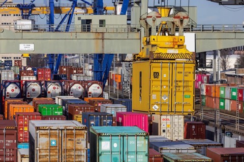 The port of Mannheim is one of the most important inland ports in Europe. The harbor basins stretch