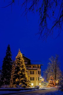 Town hall with Christmas lights, Christmas, twilight, snow, winter, Bad Heilbrunn, Upper Bavaria,