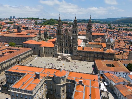 City view with focus on a magnificent cathedral in the centre, surrounded by other historic