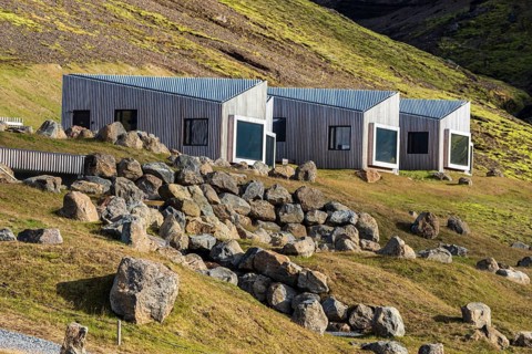 Holiday cabins, Hveradalir geothermal area, Kerlingarfjöll, Icelandic highlands, Iceland