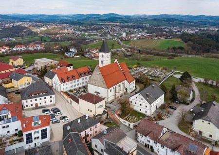 Drone image, local view, parish church, Wartberg ob der Aist, Mühlviertel, Upper Austria, Austria