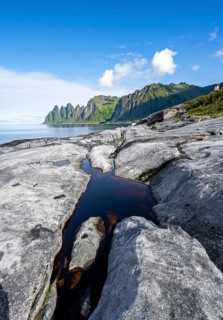 Tidal pools, rocky coast of Tungeneset, Devil's Teeth, Devil's Teeth, Okshornan, Ersfjorden, Senja