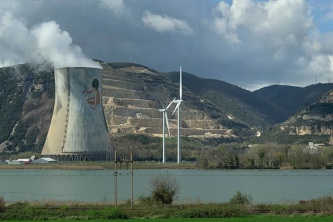 Cruas nuclear power plant on the Rhone, near Montelimar, France