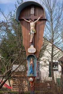 Colourfully painted Jesus cross, Simmelsdorf, Upper Franconia, Bavaria, Germany