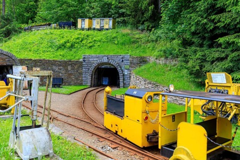 Markus-Röhling-Stolln visitor mine, mine railway at the entrance to the tunnel mouth, Frohnau,