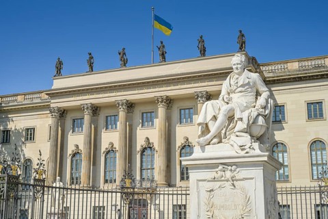 Alexander von Humboldt Memorial, Main Building, Humboldt University, Unter den Linden, Mitte,