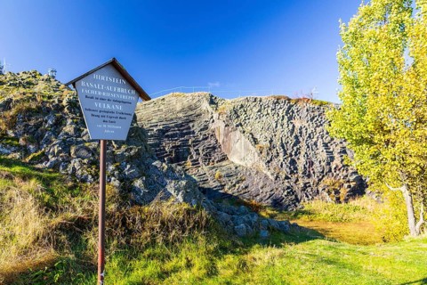 Exposed basalt columns from volcanic times, here the so-called giant staircase with information