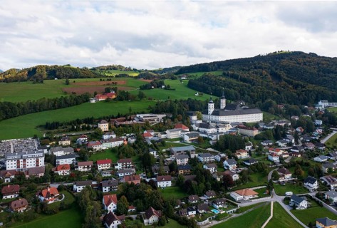Drone image, view of the village with Cistercian monastery Schlierbach, Schlierbach, Traunviertel,