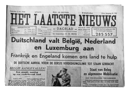 11 May 1940 Flemish newspaper Het Laatste Nieuws announcing Germany invading Belgium, the