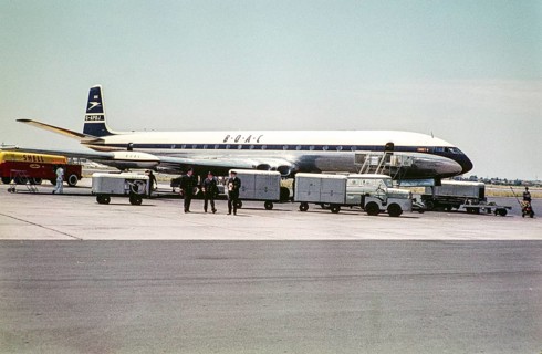 BOAC British Overseas Airways Corporation, De Havilland 106 Comet 4 jet aircraft, G APDL, Rome