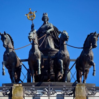 Brunswick Quadriga with Brunonia, design by Carl Theodor Ottmer, Brunswick Palace, Lower Saxony,