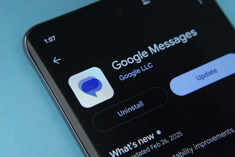 The google messages app from Google Playstore is displayed on a smartphone screen