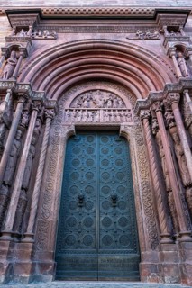 The Gallus Gate, Gallus portal with sculptural decoration and column-supported tabernacles at the