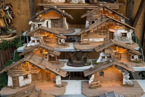 Christmas cribs at a Christmas market stand, several cribs, farmhouse modeled on, traditional,