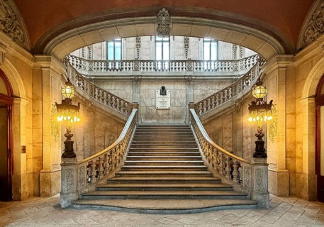 Palácio da Bolsa, magnificent staircase in the stock exchange in neoclassical style, UNESCO World